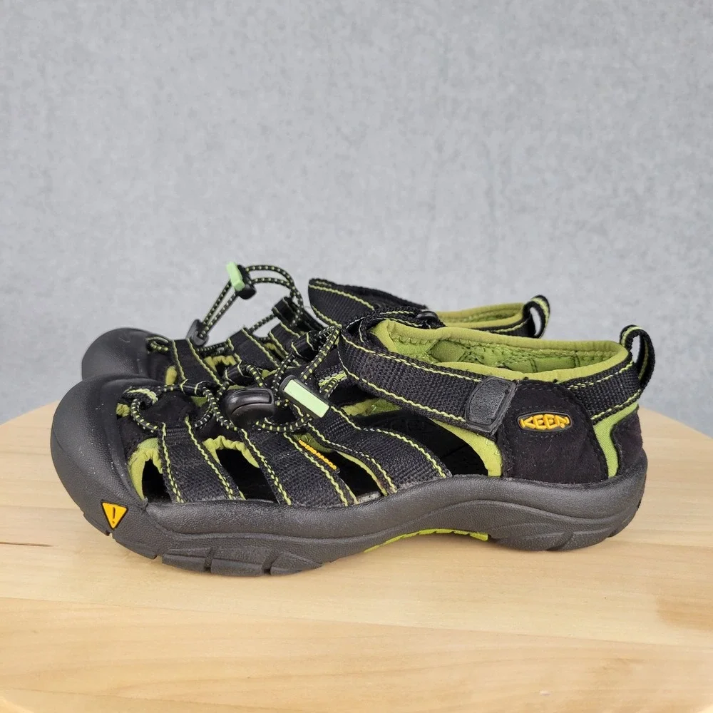 Keen Sandals Youth 3 Newport H2 Black Green Water Hike Camp Shoes Outdoor‎ Kids